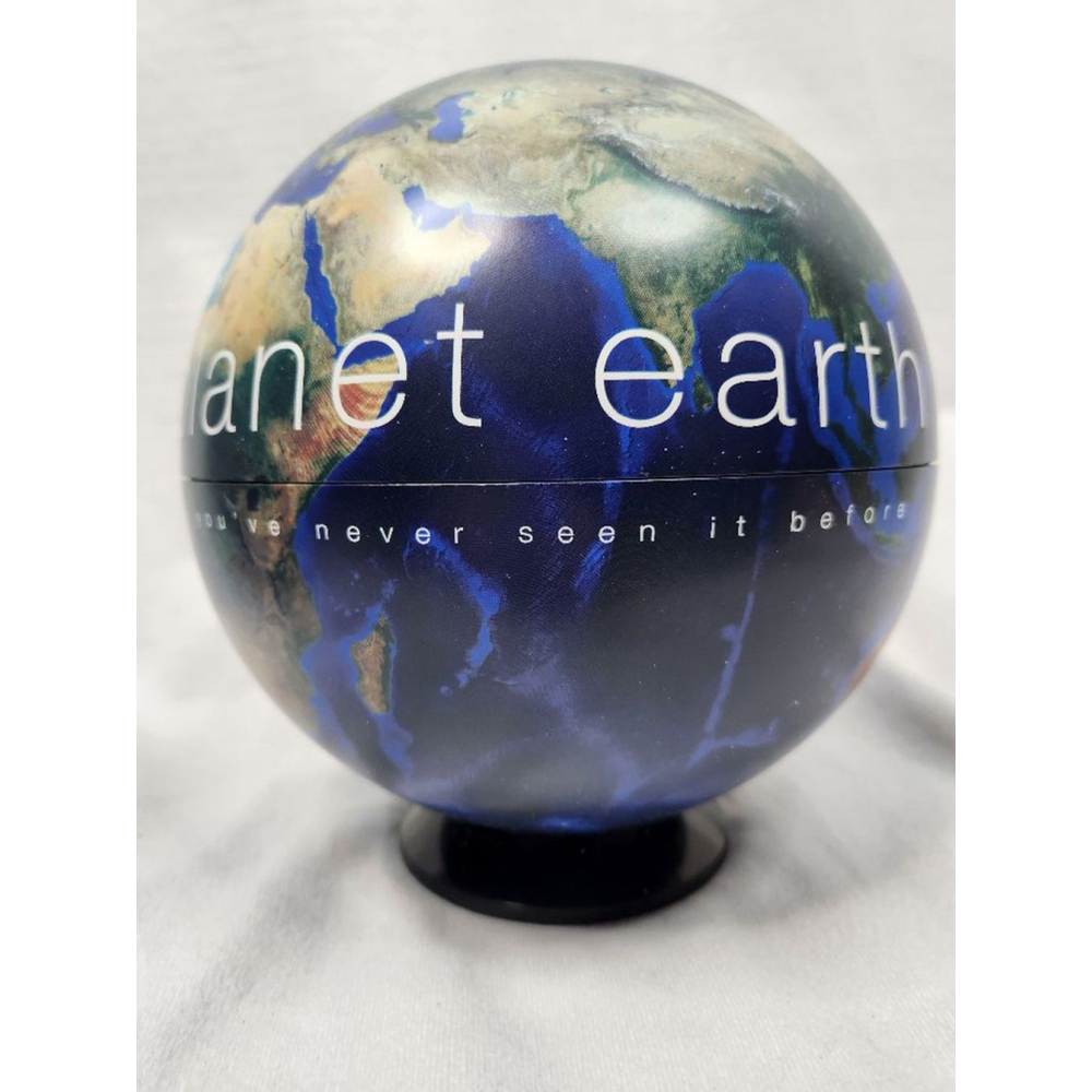 Planet Earth - Picture 2 of 5